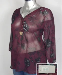 Blusa Maurices - Vino - Estampado En Flores Negras · 38/40