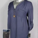 Blusa Torrid - Gris Oxford - Cuello En V Con Botones Ocultos · 38/40