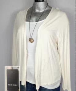 Ensamble Torrid - Crema - Solapa Recta · 40